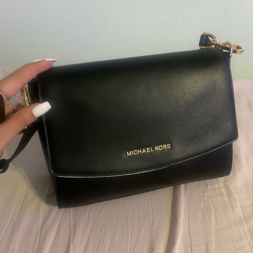 micheal kors purse